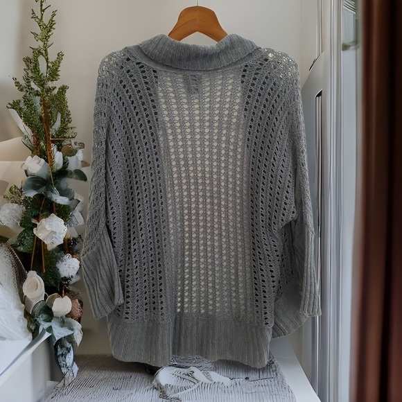 Nice Crochet Gray Cardigan Sweater - Picture 3 of 6